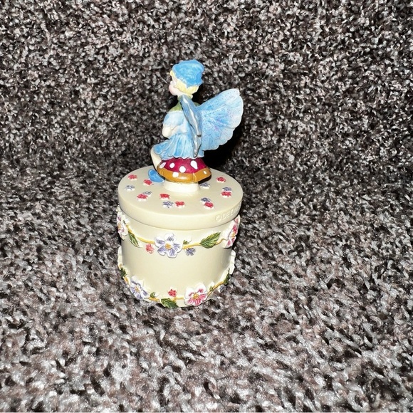 Dezine Hand Painted Tooth Fiary Trinket Keepsake Box - Picture 2 of 3